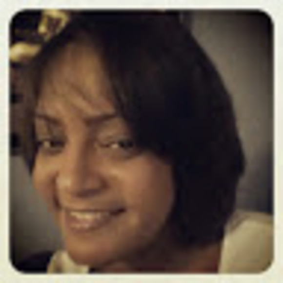 Meet your Posher, Giselle - Picture 1 of 1